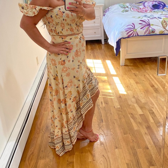 Crop and skirt Set - Picture 5 of 9